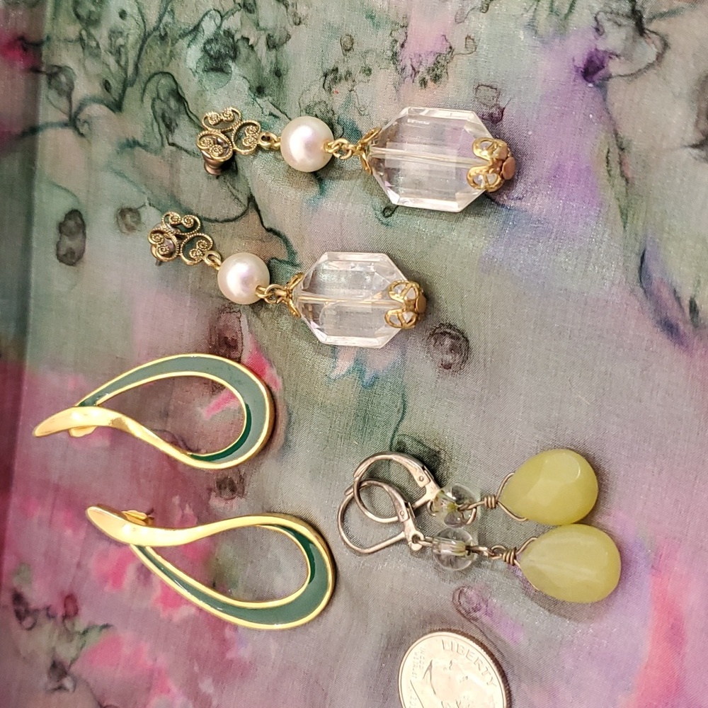 3 pair fashion earrings